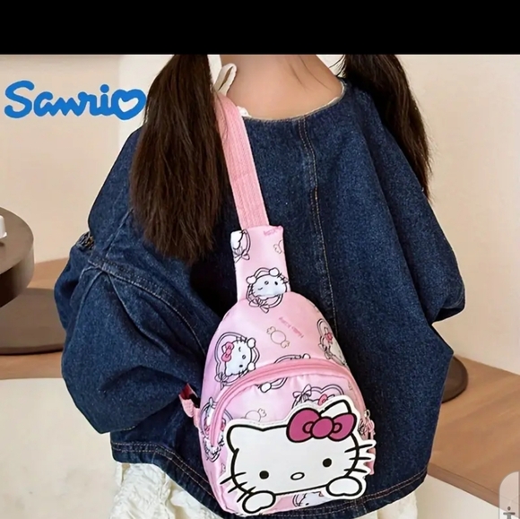 NEW Sanrio Hello Kitty Mini Sling Bag - Picture 1 of 3